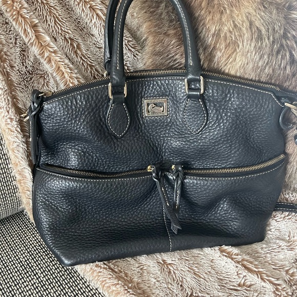 Dooney - Bourke - vintage in great shape! - Picture 4 of 4